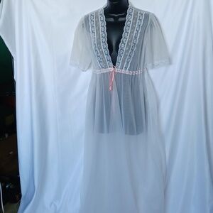 VINTAGE DREAM AWAY PINK  MEDIUM NIGHTGOWN ROBE, Bride Truseau